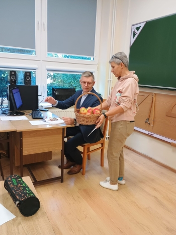 c8d19ba9-07b4-4e88-93a2-5886a39baa87