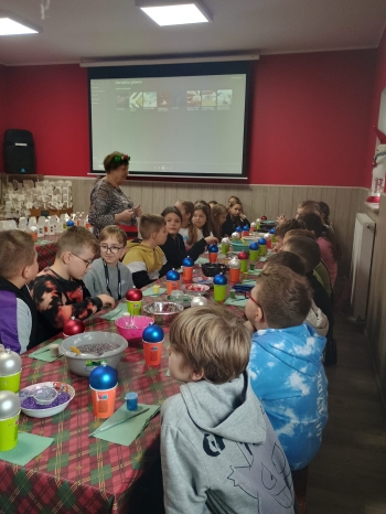 8deecbe1-dabc-4117-9a6b-b50cbb50e9d6