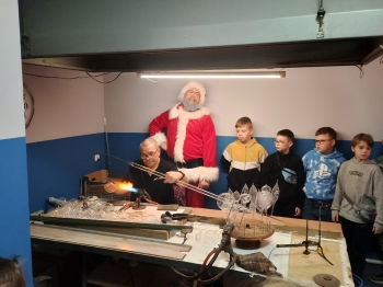 be3c90bf-a476-49df-a11b-529ae7fd44f0