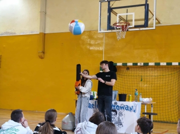 972b43f2-27e7-4e3c-8edf-2bc5eff490e4