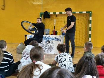 8f76966d-daf9-4f14-84cb-ff1ea87f6f61