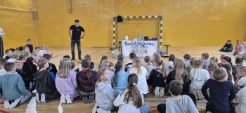 00820eed-5e1a-4337-8e9a-ebd0c9c11632