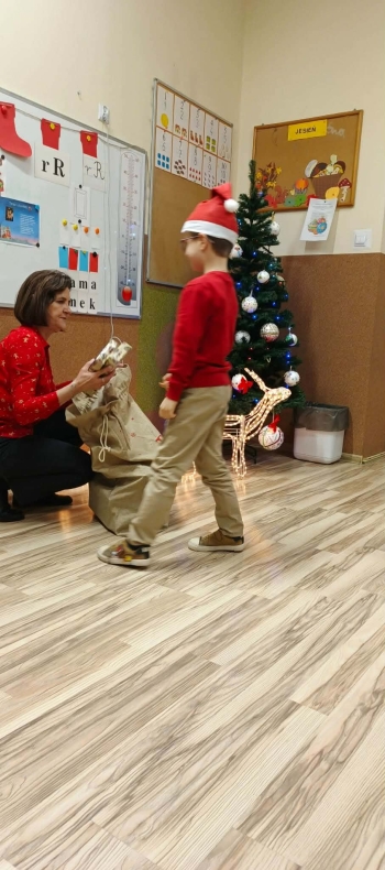 fe9dda7b-97ee-427c-8b76-5baf1ffb6999