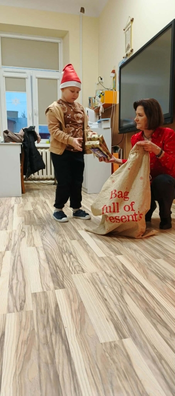 f053014c-6227-4866-898e-e980b232f5db