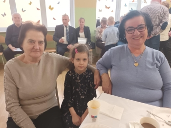 f53fb4f0-e8b2-4042-9468-c89dd14fe7e0