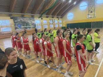 8a75c853-e2af-4303-ab35-5c6e52085e53