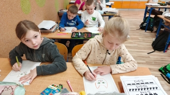 b1693834-9a86-46d7-9a05-9331e43660eb