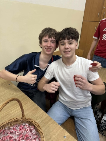 4c43fc6e-4834-46d3-b0bf-741f01ad3a32