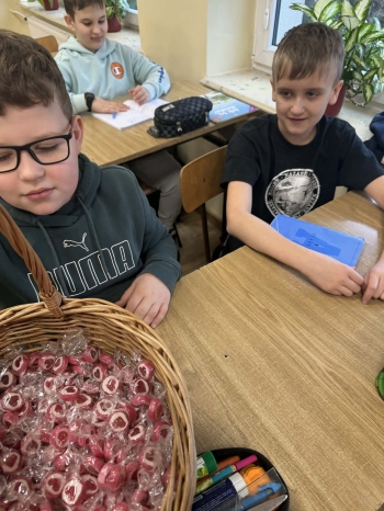 8b6dda52-7b7a-44a9-9cdb-ec83fe290784