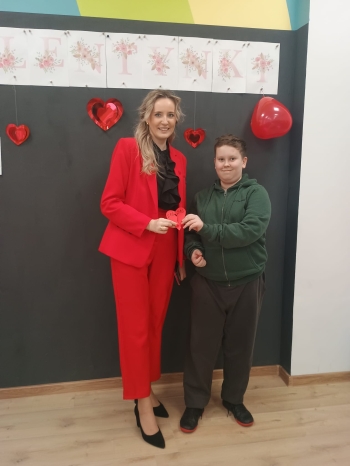 8f35d9aa-d4d9-4227-adb5-f2351862f004