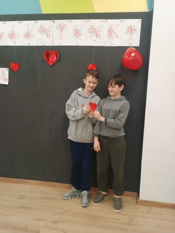 34f3a64e-597c-4e52-b8be-42c7930275f0