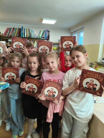 ac35f3cb-6aee-4866-9148-424d784c0e6b