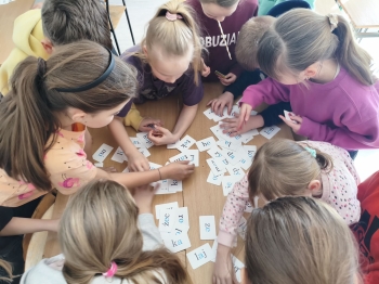 a1828282-7be8-48fc-a93b-84ddc4cd7d66