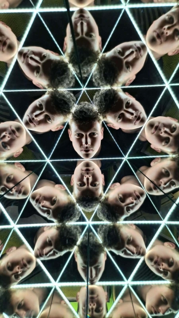 85ad8049-b502-439f-874f-2e4523415759