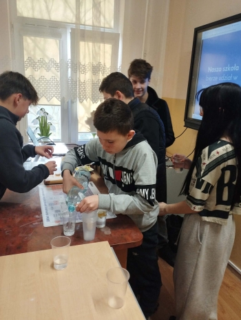 531d8f65-d0fe-492b-90ba-951fd5424d81