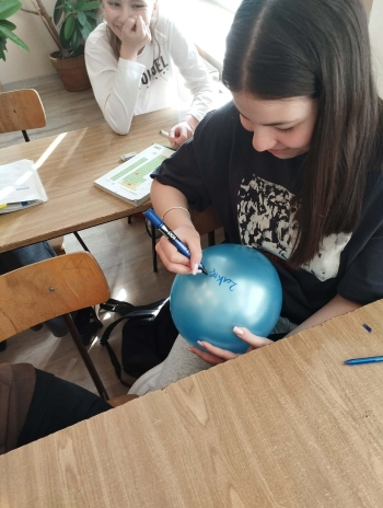 e2599a1c-04fd-410a-8fda-976b61a7d613