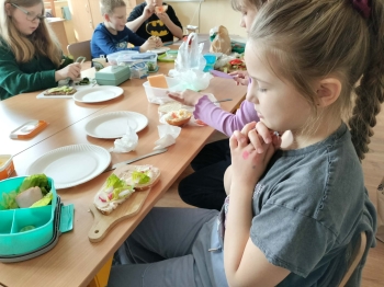 dfc4d9c9-e1f4-4899-afbf-b607c4266030