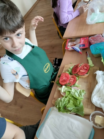 f261f08d-87eb-4f03-a63d-db0803bab4ae