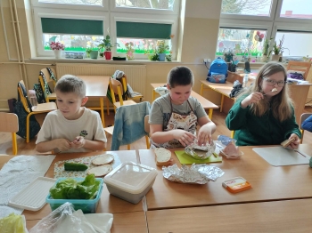 7e44bcd9-6e2d-48f4-aa03-de77a5678f0c