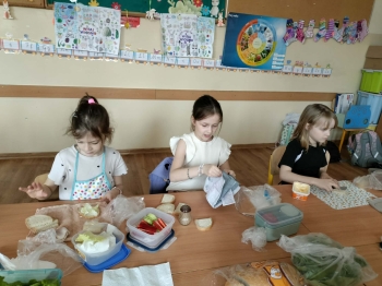 4dc9cb50-e5ee-435a-bd7c-36c03c6244d8