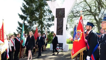 Uroczyste obchody 235 rocznicy uchwalenia Konstytucji 3 Maja. 