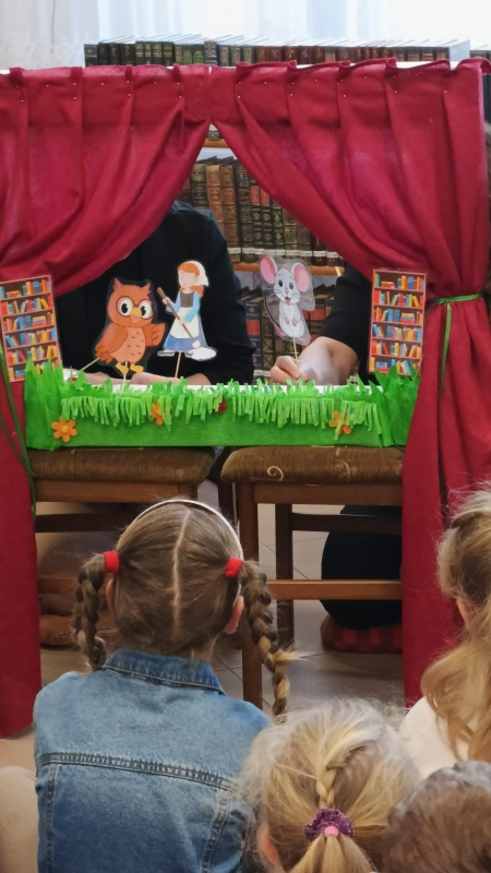 Wizyta w gminnej bibliotece.